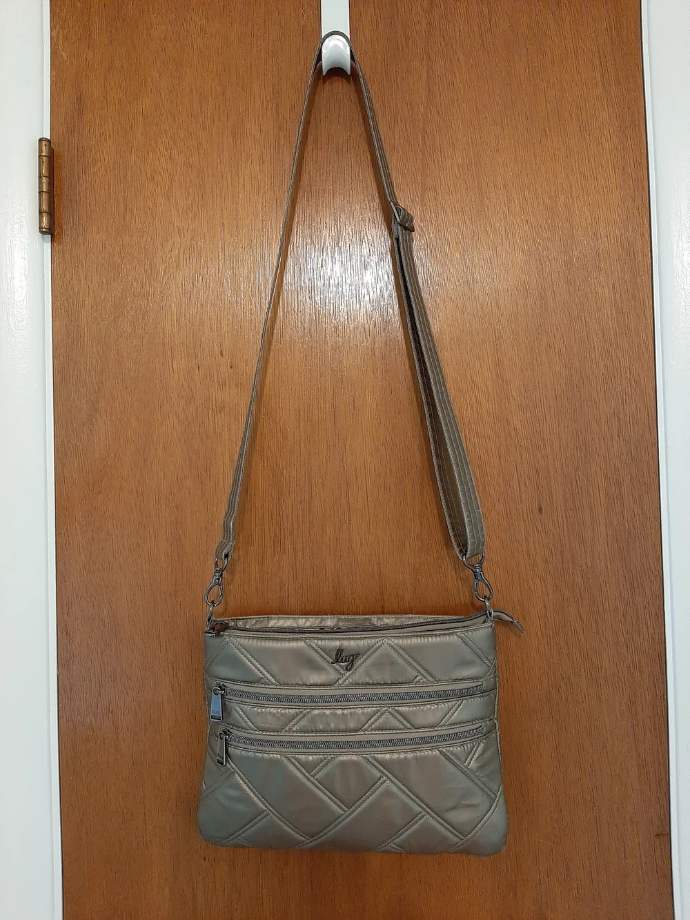 lug Dazzle Metallic Olive Green Shoulder Crossbody Zipper+ Pockets Purse Bag. - Picture 5 of 14
